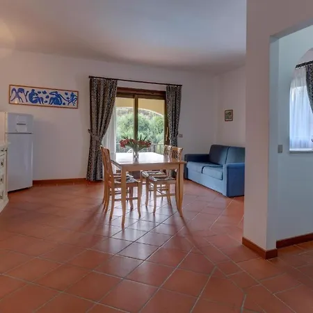 Charming Sea No2085 Punta de su Torrione